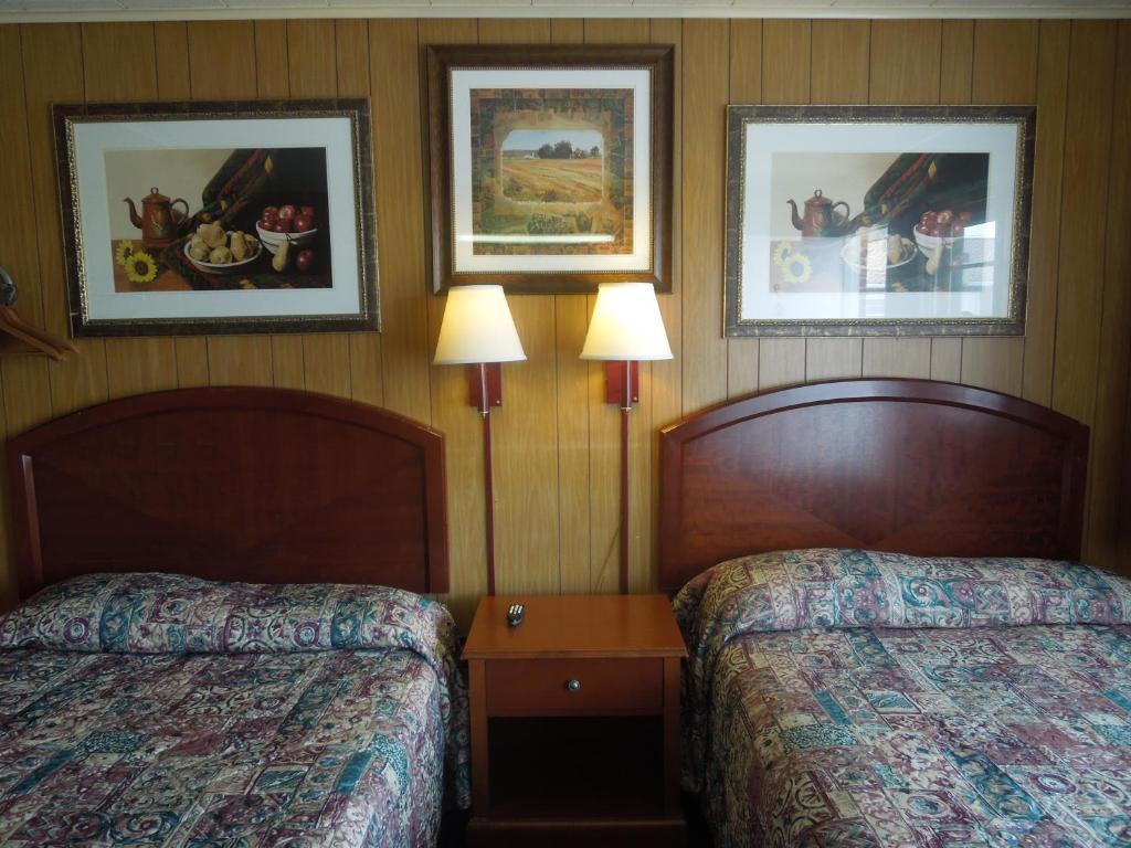 Cocoa Motel Hershey Room photo