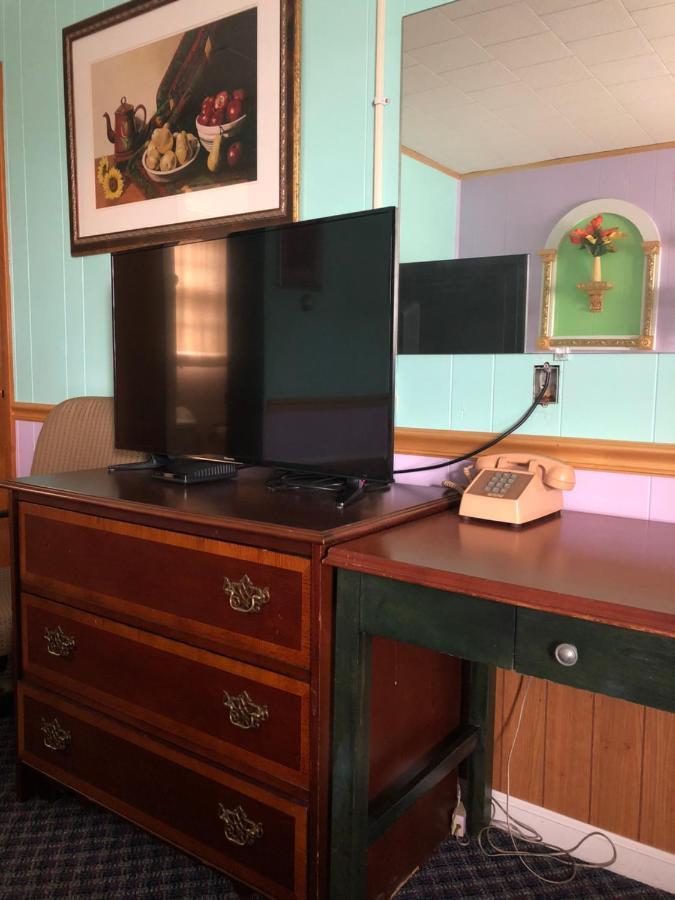 Cocoa Motel Hershey Room photo